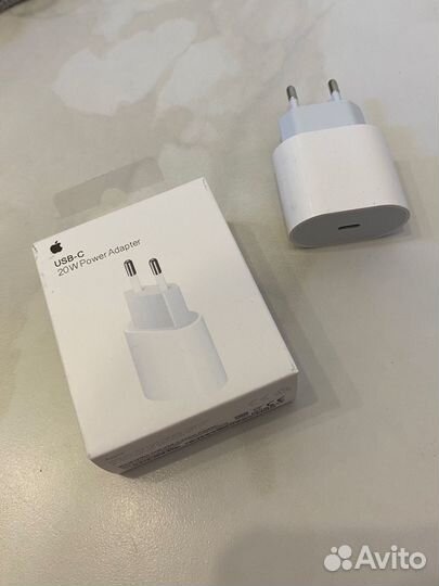Зарядное устройство на iPhone 20w