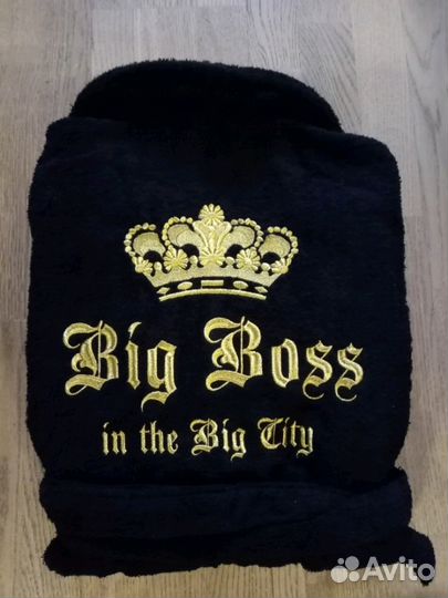 Машинная вышивка на махровых халатах, полотенцах