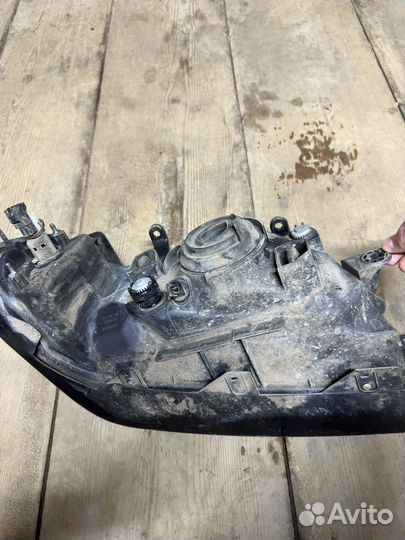 Фары на Mitsubishi Pajero Sport