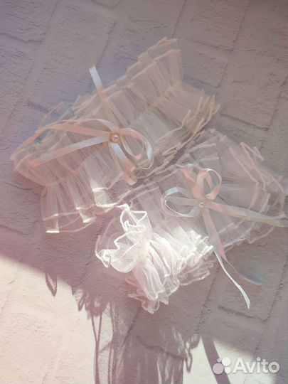 Свадебная подвязка