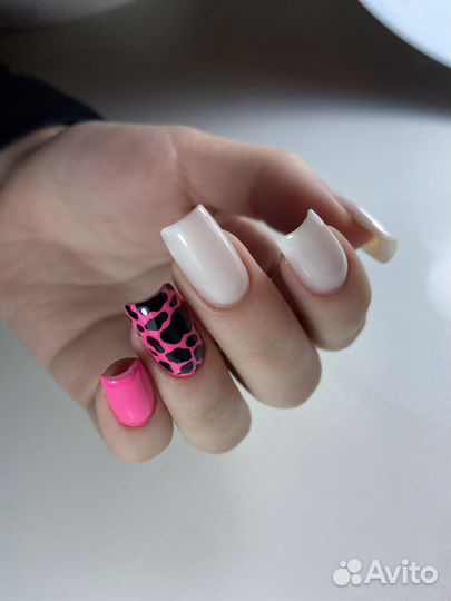 Маникюр педикюр