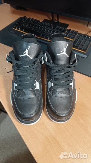 Продам новые кроссовки Jordan 44размер