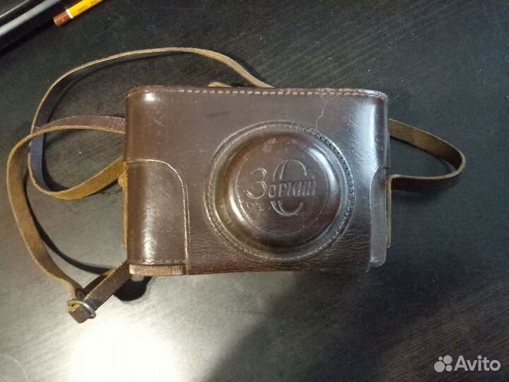 Пленочный фотоаппарат Зоркий
