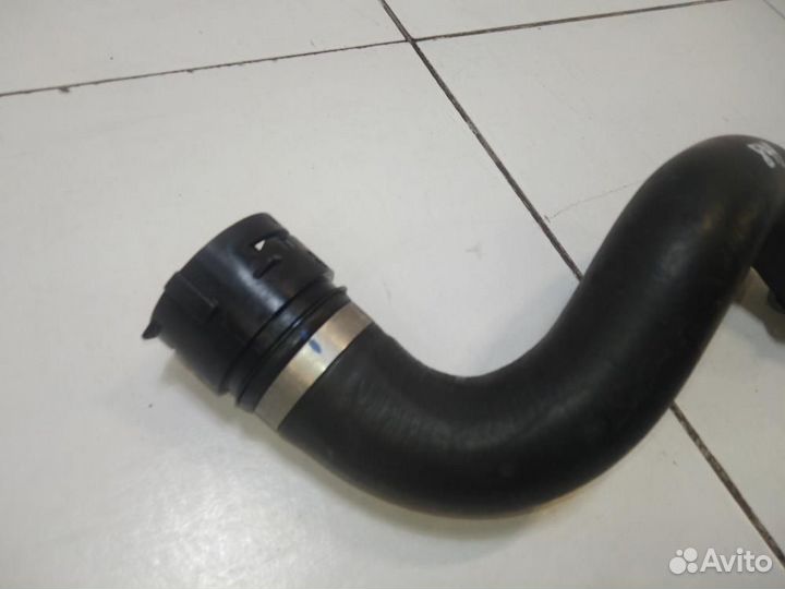 Патрубок радиатора охлаждения Infiniti Q50 V37