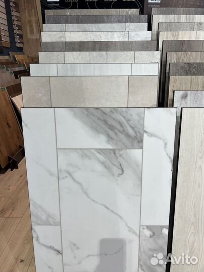 Кварцвиниловая плитка под мрамор