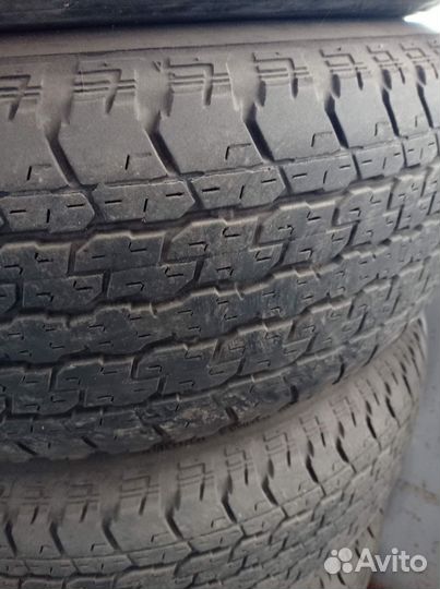 Bridgestone Dueler H/T D840 265/70 R16