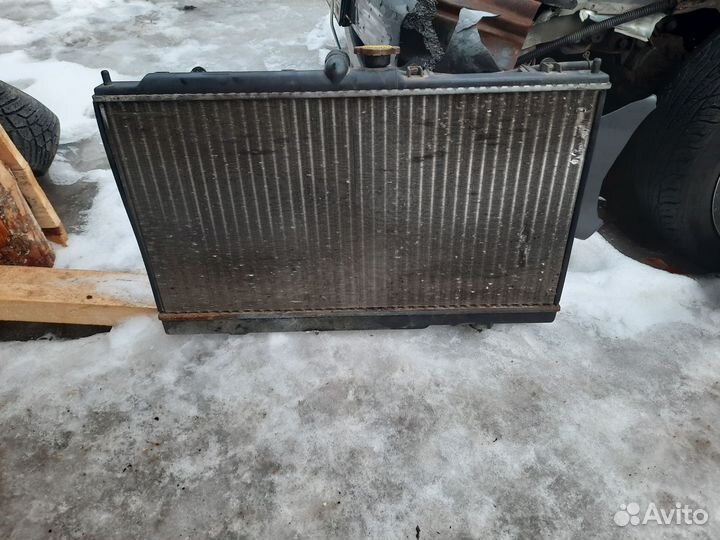 Радиатор охлаждения mitsubishi lancer 9