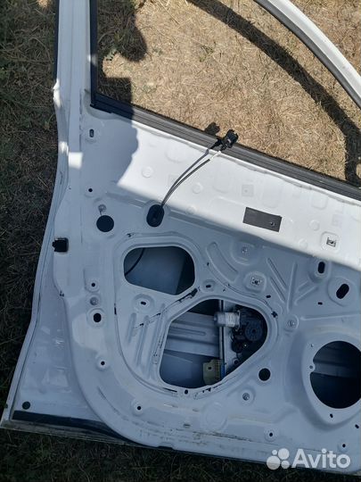 Продаю водительскую дверь лада х-рей, LADA xray