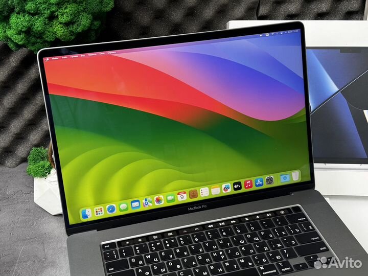 Эксклюзив MacBook Pro 16 4TB, RP5600M, 64GB Ram