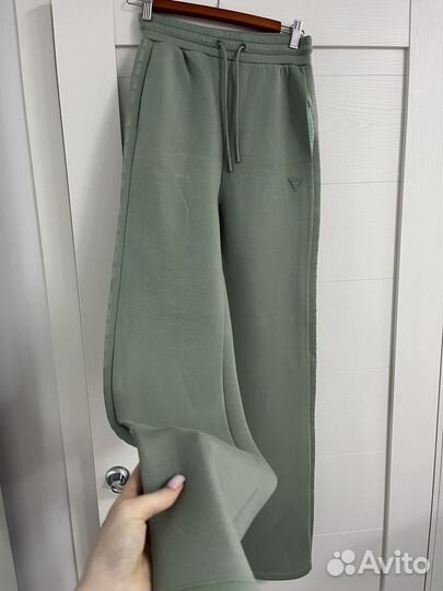 Спортивные штаны guess