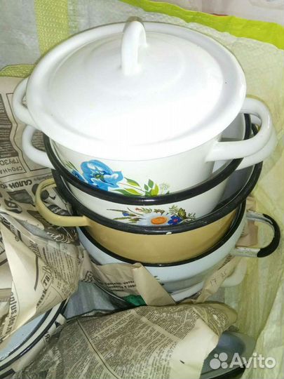 Таз 10л, большие и малые кастрюли, чайник