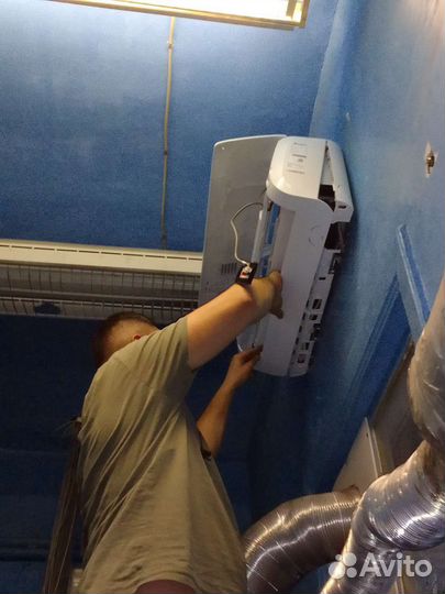 Ремонт кондиционера, поиск утечки, альпинист