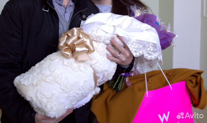 Плед, уголок, лента, шапочка для выписки из роддом