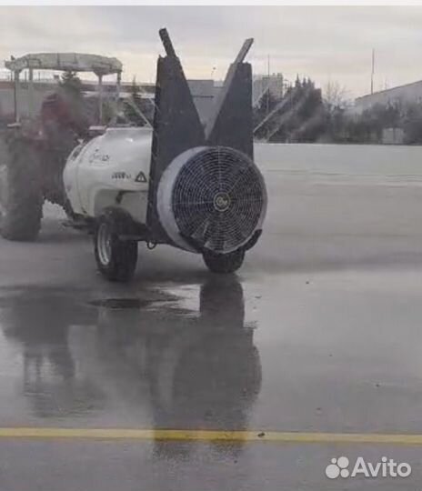 Вентиляторная группа на опрыскиватель садовый