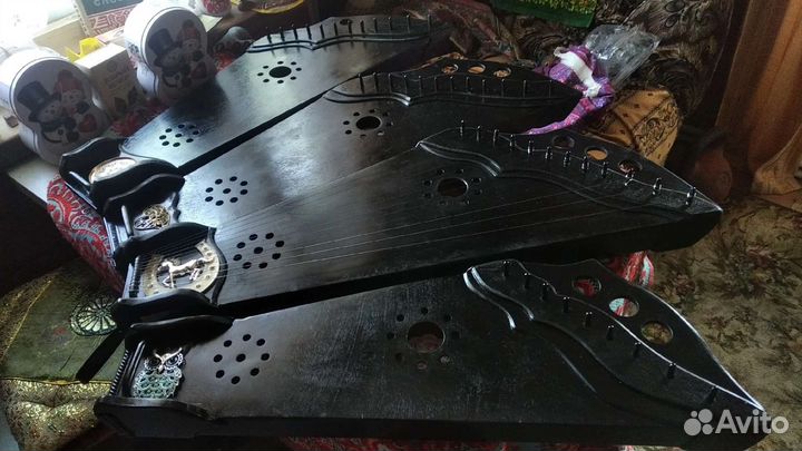 Гусли чёрные 