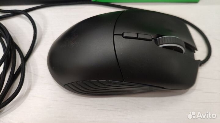 Проводная мышь Razer basilisk