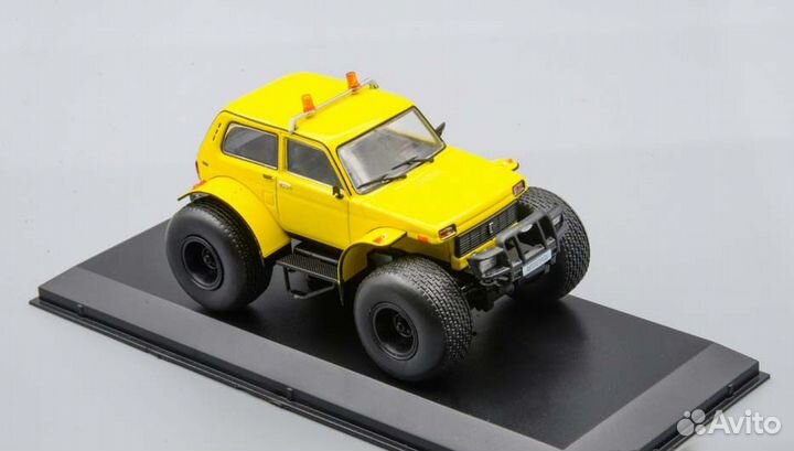 Ваз 2121 Нива LADA Бронто Марш Автолегенды 1:43