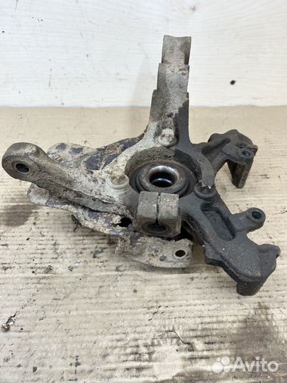 Поворотный кулак левый Opel Astra G 1.6 X16XEL