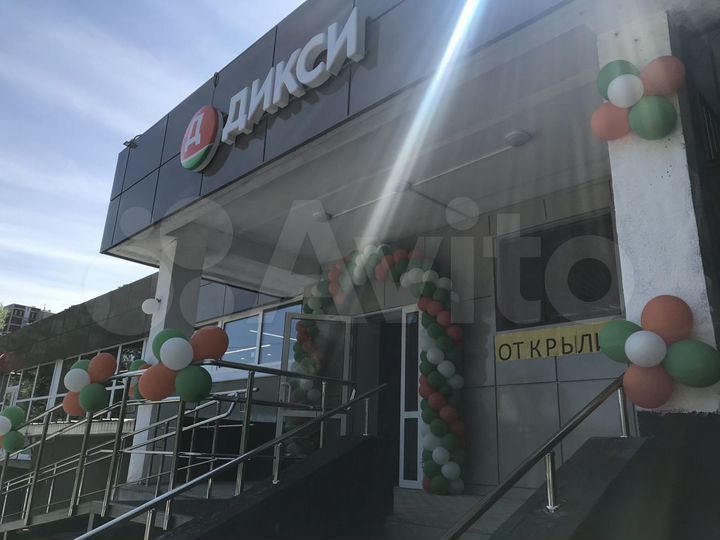 Торговое помещение, 425 м²