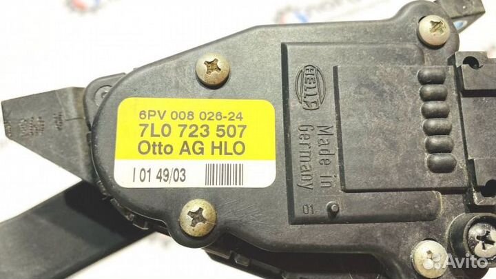 Педаль газа Volkswagen Touareg 1 7L 4.2 AXQ 2003