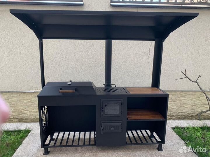 Мангал с крышей