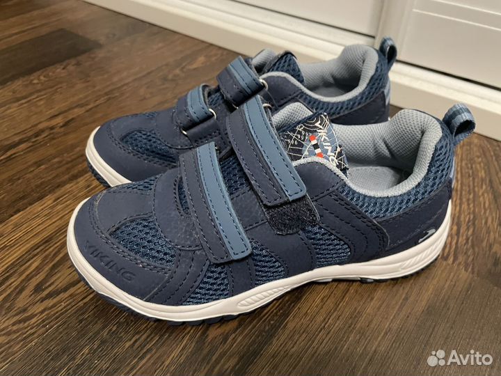 Кроссовки viking 32