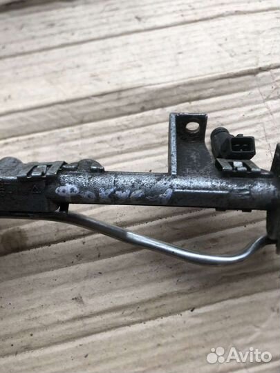 Форсунка топливная.Ford Focus 1. Двигатель 1.6-1.8