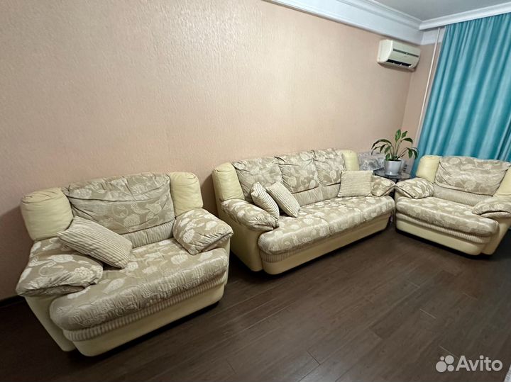 Диван и кресло