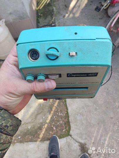 Магнитофон Спутник 403