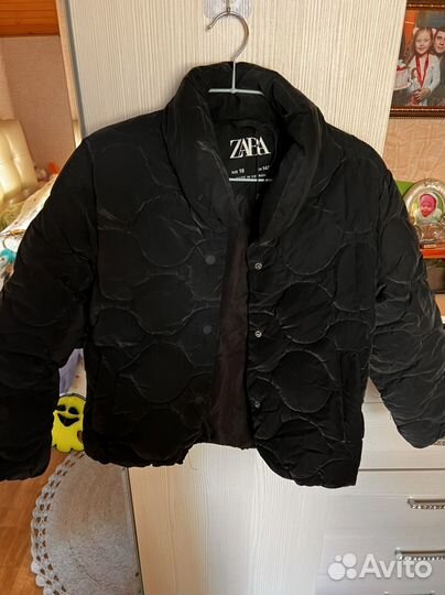 Куртка демисезонная для девочки 140 новая