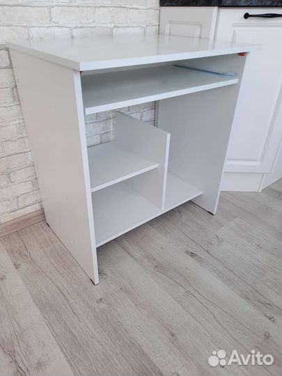 Компьютерный стол новый