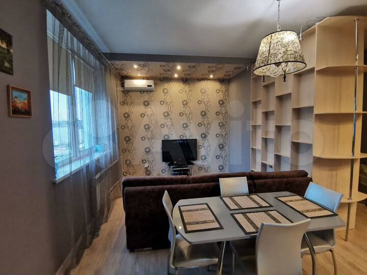 2-к. квартира, 55 м², 4/4 эт.