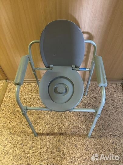 Кровать для лежачих больных, стул-туалет