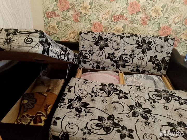 Угловой диван бу