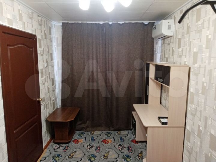 2-к. квартира, 45 м², 3/3 эт.