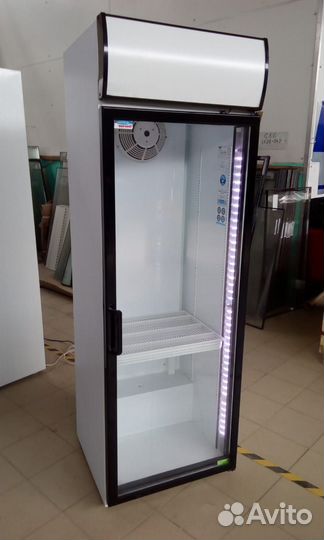 Холодильный шкаф