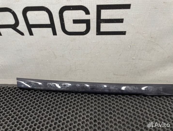 Накладка под дерево левая Bmw 7-Series F01 N54B30A