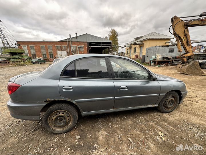 В разборе Kia Rio 1, 2001 г.в., 1.5 A5D АКПП