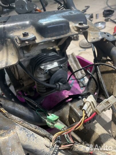 Запчасти скутер Suzuki Lets 2