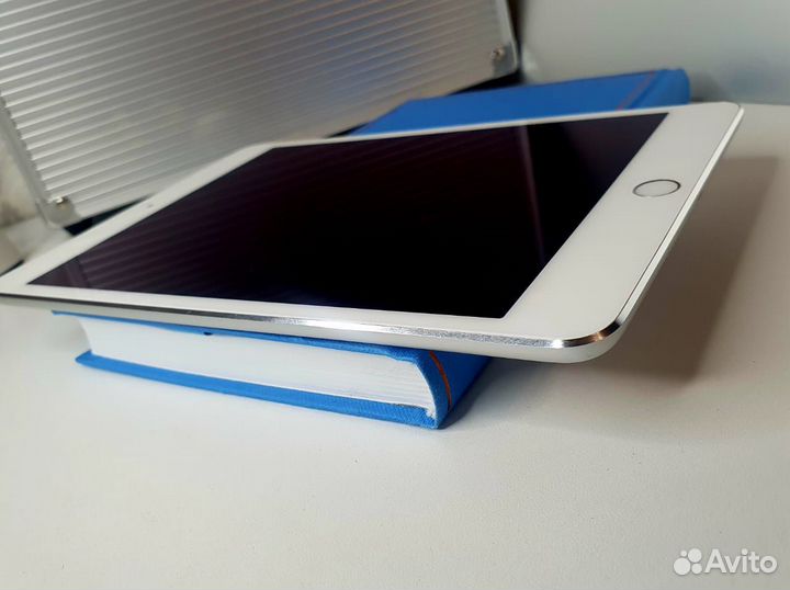 iPad mini 4 64gb, SIM, идеал