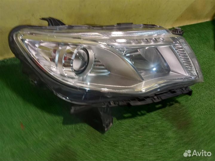 Фара правая Geely Atlas 2016