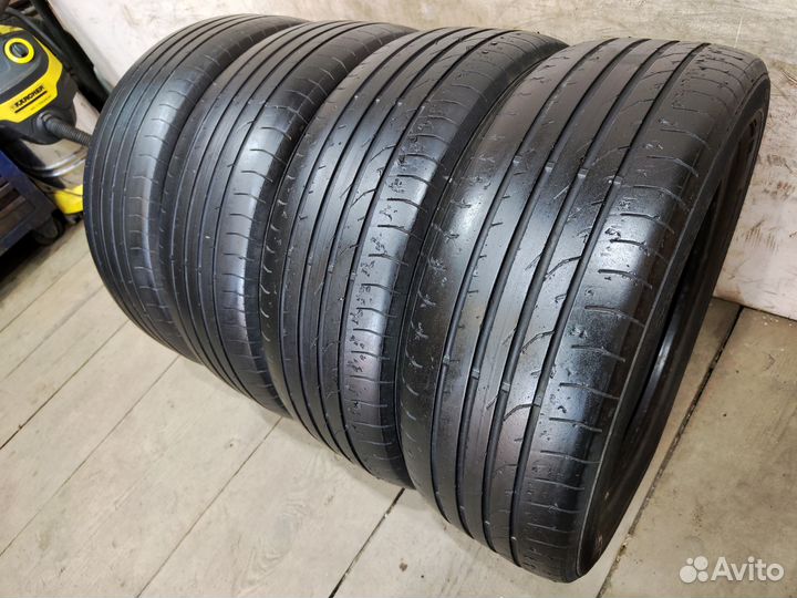 Continental ContiPremiumContact 2 215/55 R18