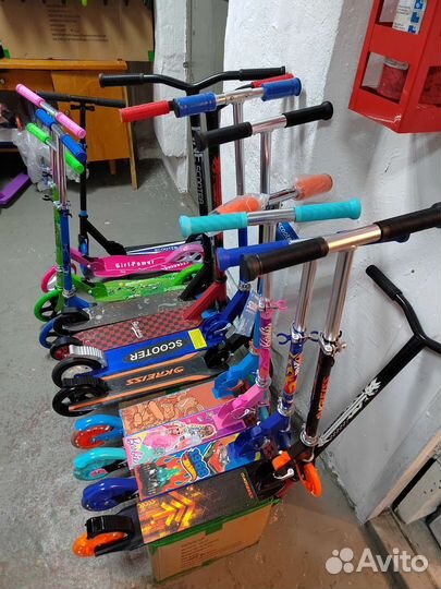Самокаты двухколесные в ассортименте