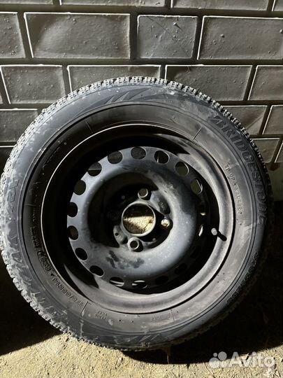 Зимние колеса в сборе на mitsubishi colt