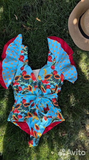 Купальник женский размер 50 52 слитный