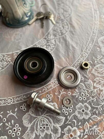 Оригинальный натяжной ролик Ниссан