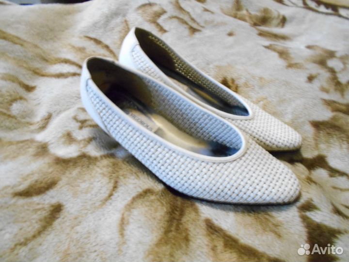 Белые туфли