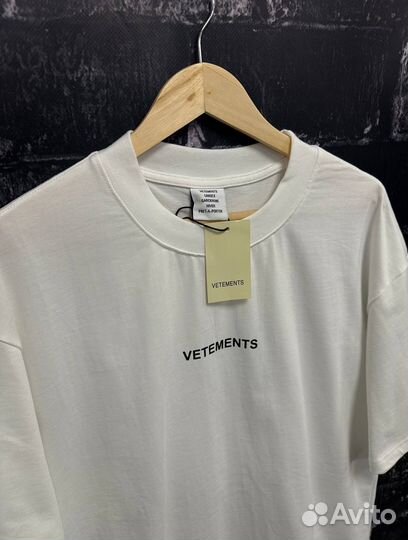 Футболка Vetements Lux