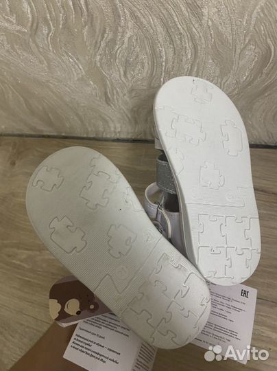 Сандалии для девочки