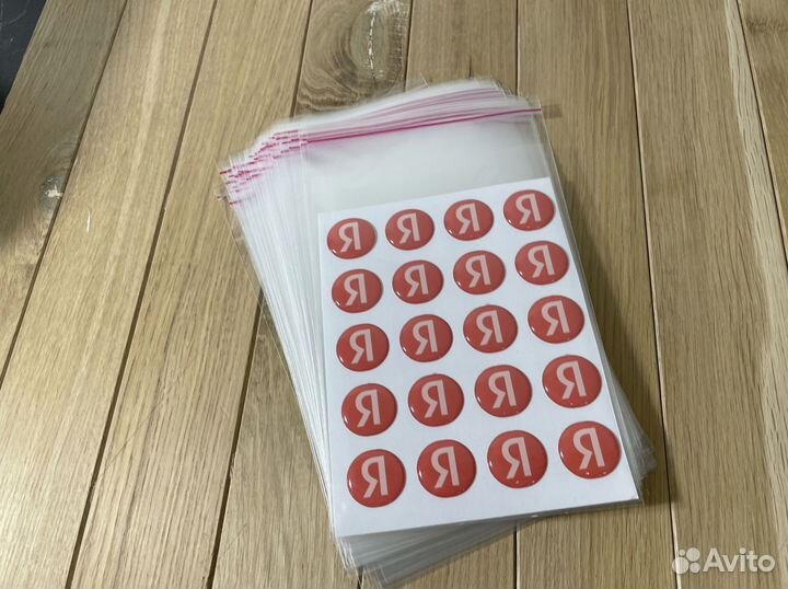 Наклейки на ноутбук